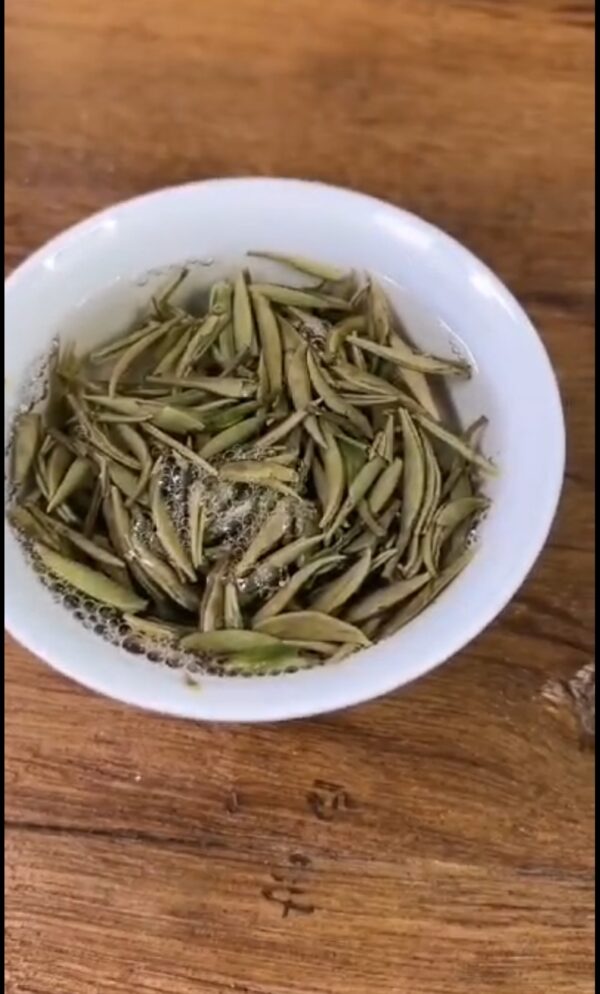 [White Tea] Fuding White Tea | Bai Cha Bai Hao Yin Zhen | Silver Needles - Image 10